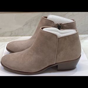 New Sam Edelman Grey / Tan Suede Petty Boot